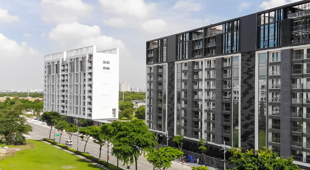 Albany Kingsley & Yokishire